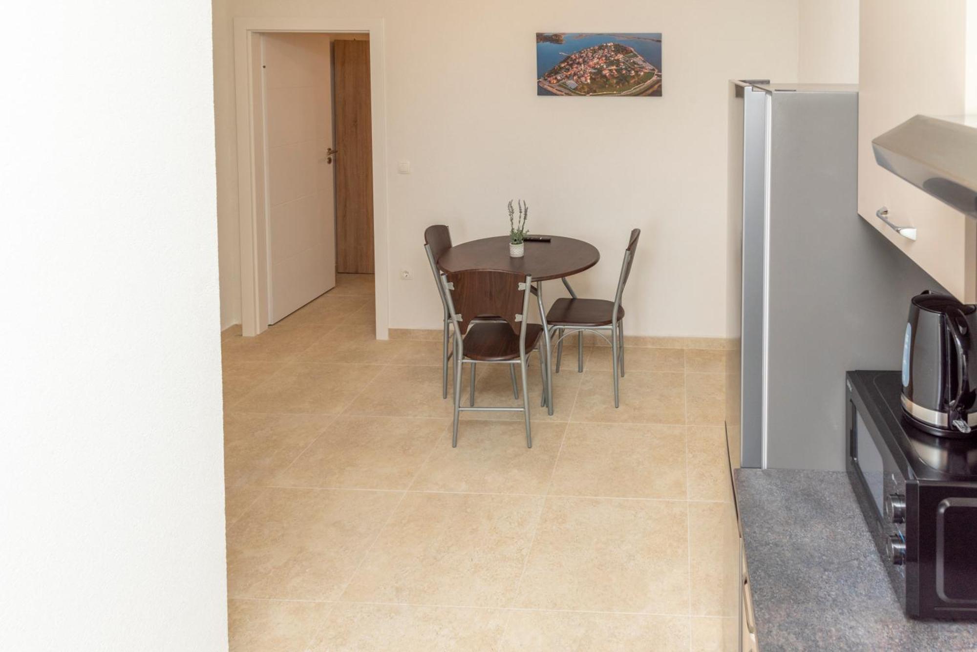 Apartman Sonia Apartment Nin Bagian luar foto